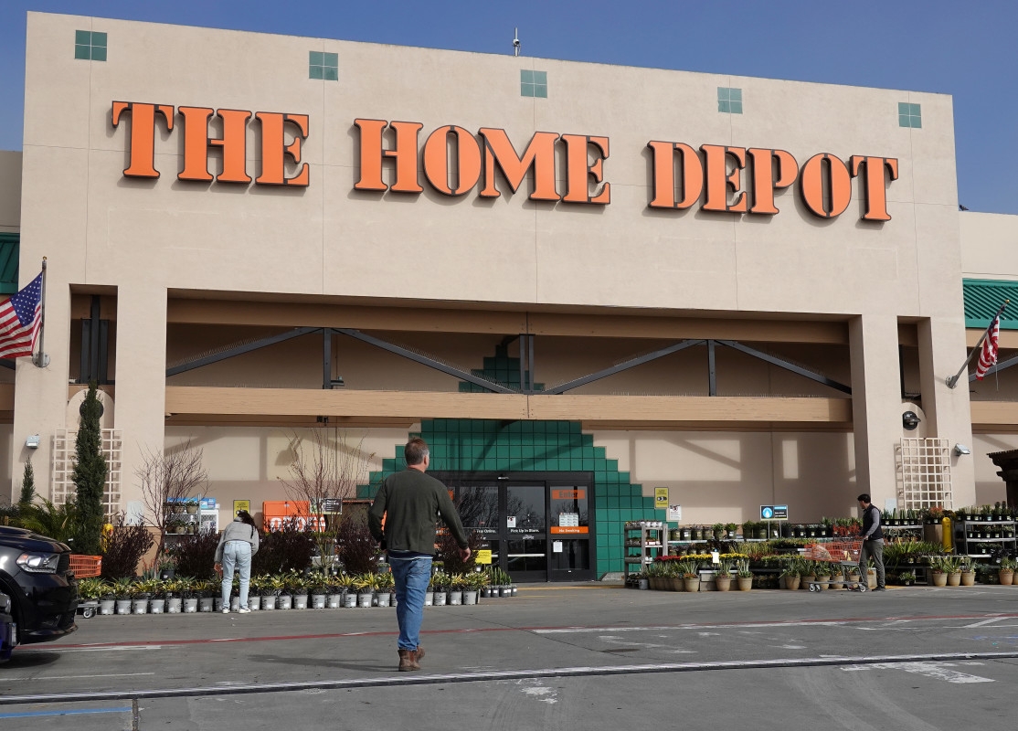 Home Depot Forced to Address Rumors Company Will Start Charging to Park Your Car