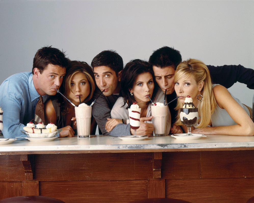 Lisa Kudrow Makes Bold Admission About Her Time Working on 'Friends'