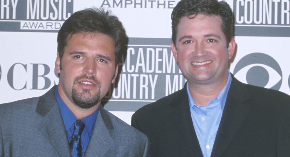 Country Star, 51, Mourns a Terrible Loss
