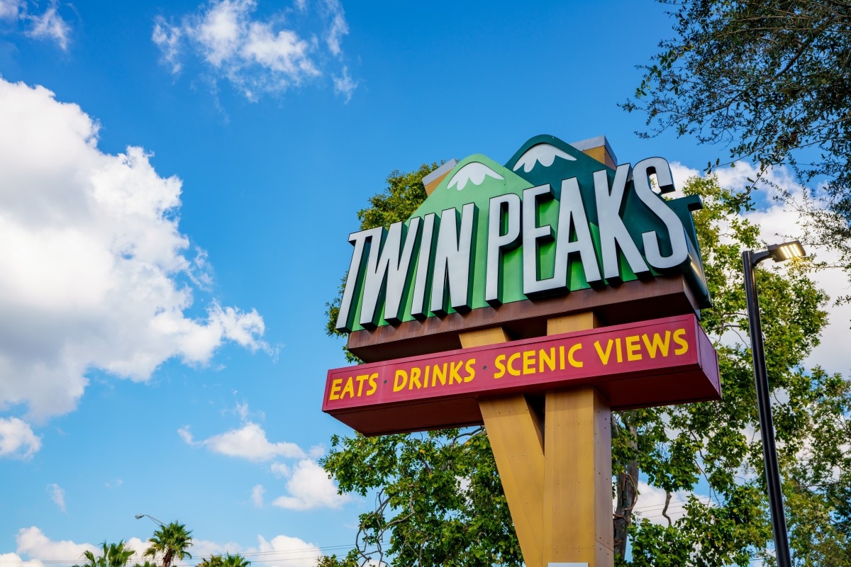 This Fan-Favorite Restaurant Just Abruptly Closed One of Its Last Locations—Here's What We Know So Far