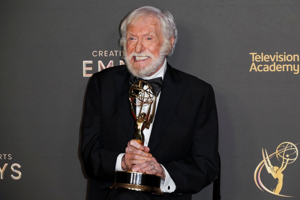 Dick Van Dyke's Wife Arlene Makes Bold Admission About Husband's Age