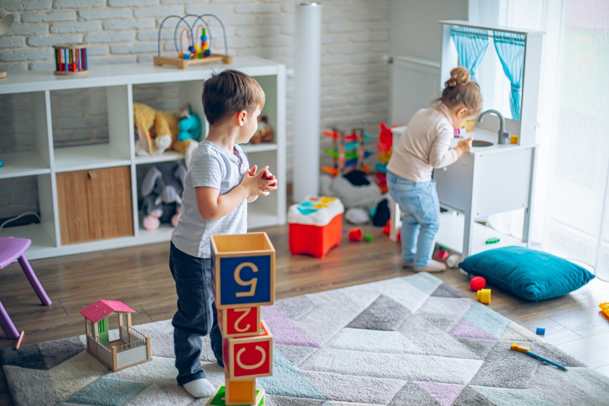 A Developmental Psychologist Is Begging Parents and Grandparents To Stop Giving Kids This Type of Toy