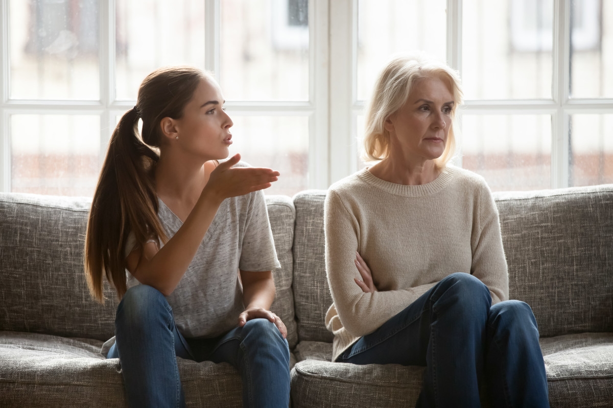Daughters of Emotionally Immature Parents Often Develop These 7 Traits as Adults