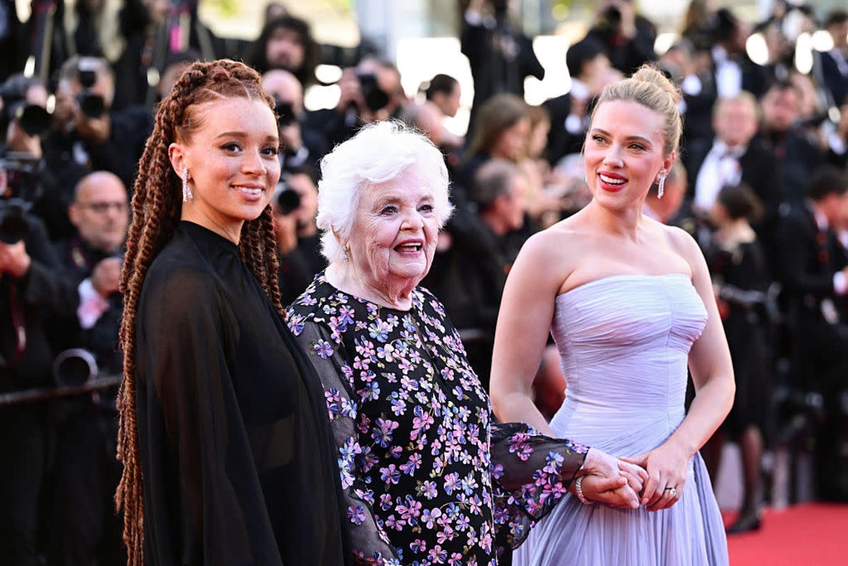 Legendary Actress, 95, Receives Standing Ovation in Colorful Cannes Appearance