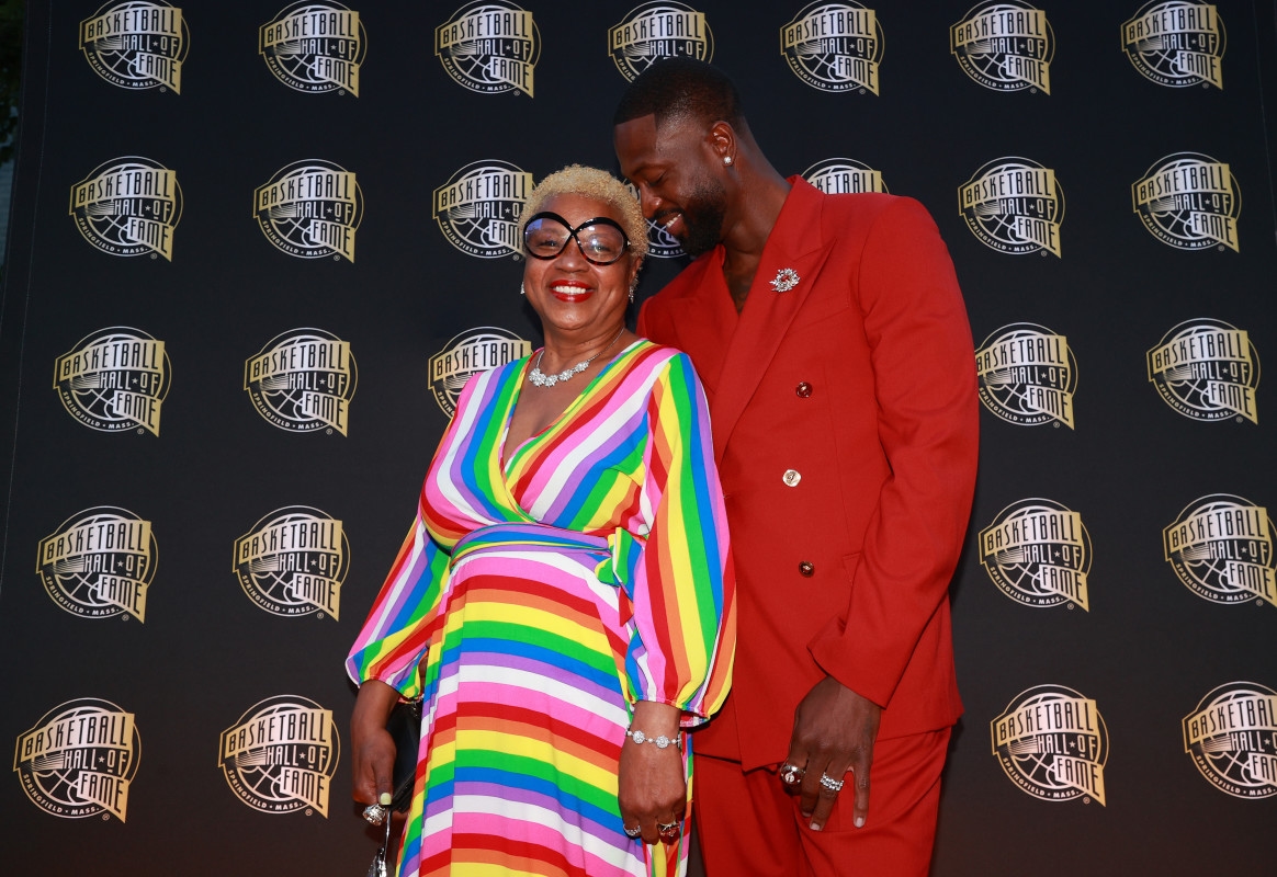 Dwyane Wade Calls Letters From Incarcerated Mom ‘Greatest Pen Pal'