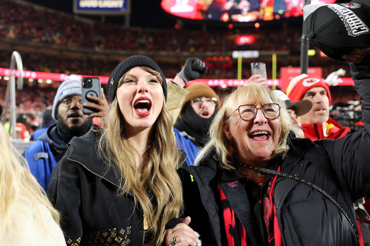 Taylor Swift Fans Dub Donna Kelce 'The Best MIL' After 'Sweet' Tribute
