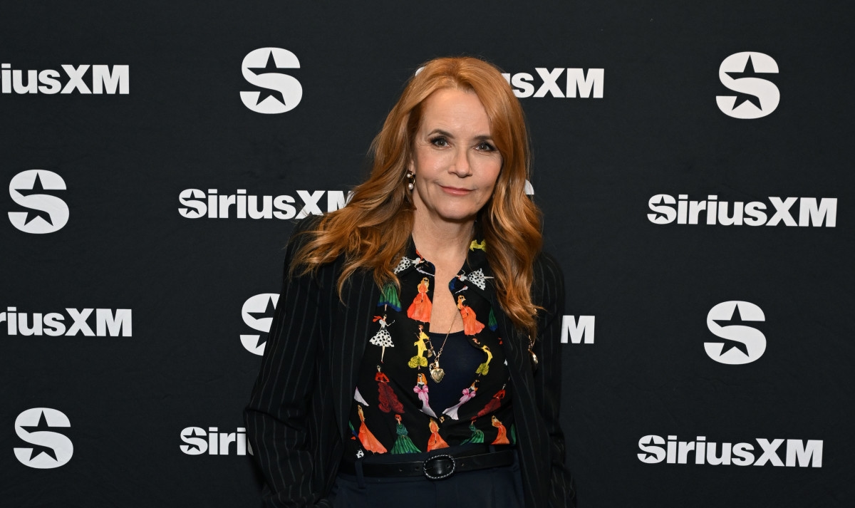 'Back to the Future' Star Lea Thompson Reveals Family Update: 'Such Joy and Happiness'