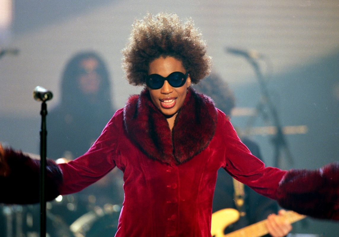 Iconic 2000s Singer, 57, Puts ‘Timeless' Voice on Display With Acoustic Social Media Tease