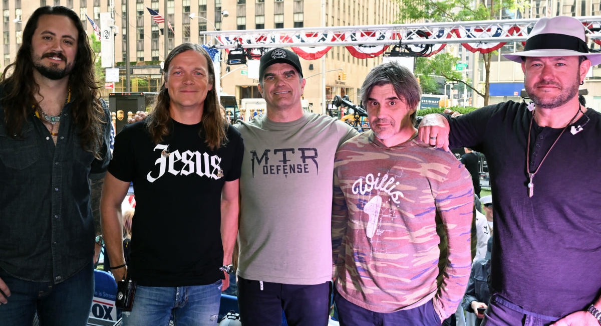 3 Doors Down Cancels Summer Tour For Heartbreaking Reason, Asks For Prayers