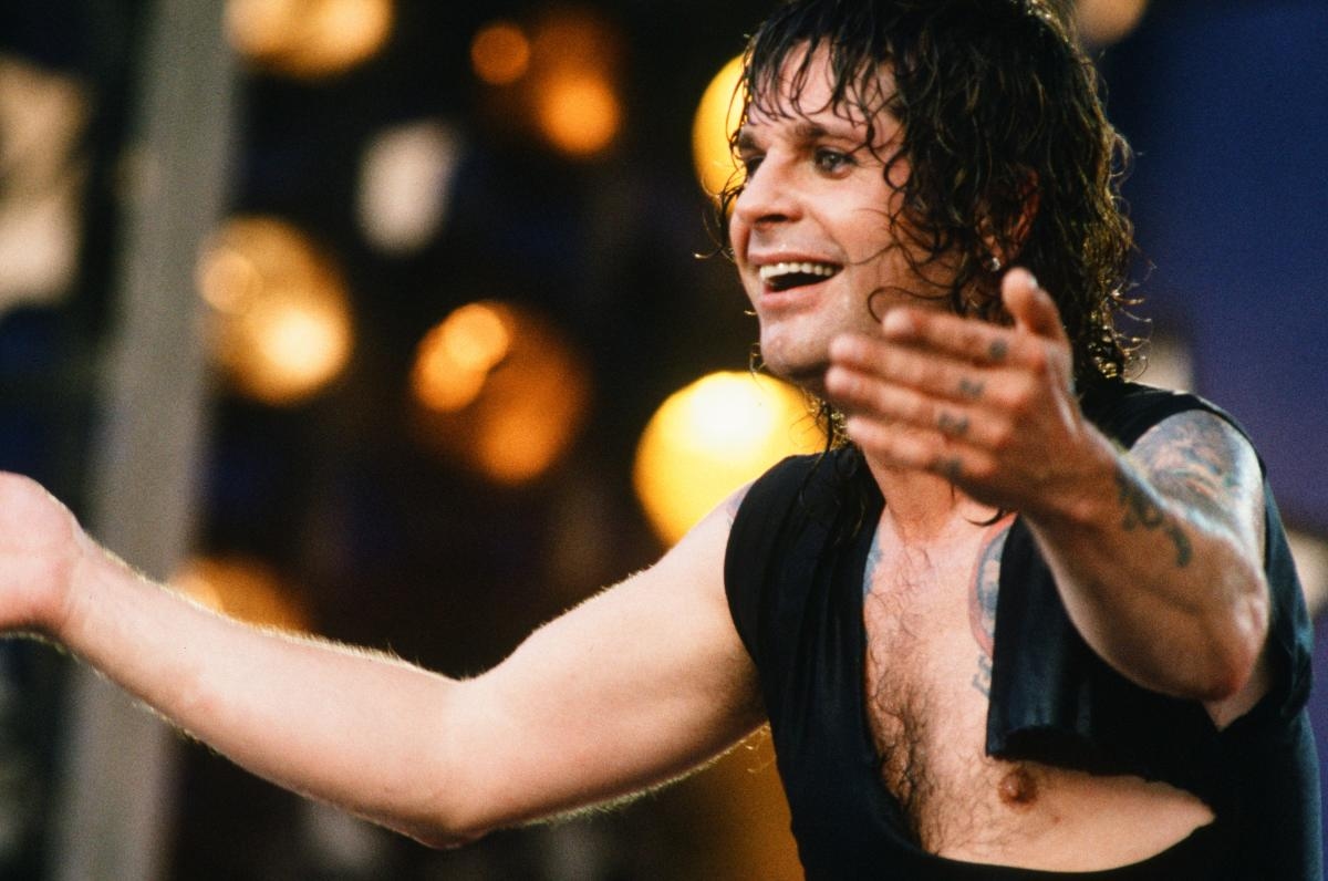 Legendary Godfather of Heavy Metal, 76, Performs Final Farewell Show and Fans Go Absolutely Wild
