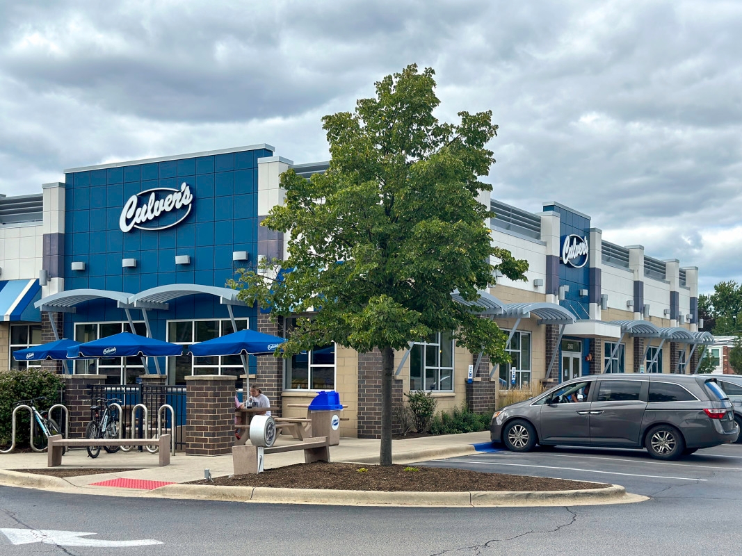 This Cult-Favorite Midwestern Burger Chain is Opening Restaurants in 12 States