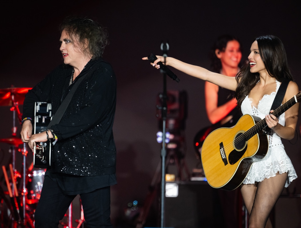 Olivia Rodrigo Praises ‘80s Star, 66, in ‘Grateful' Message