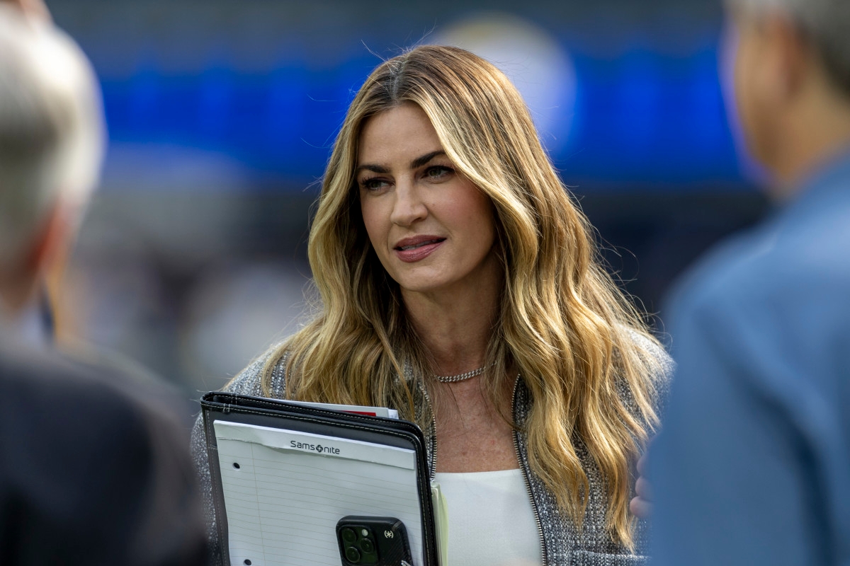 Erin Andrews Reveals Devastating Family News