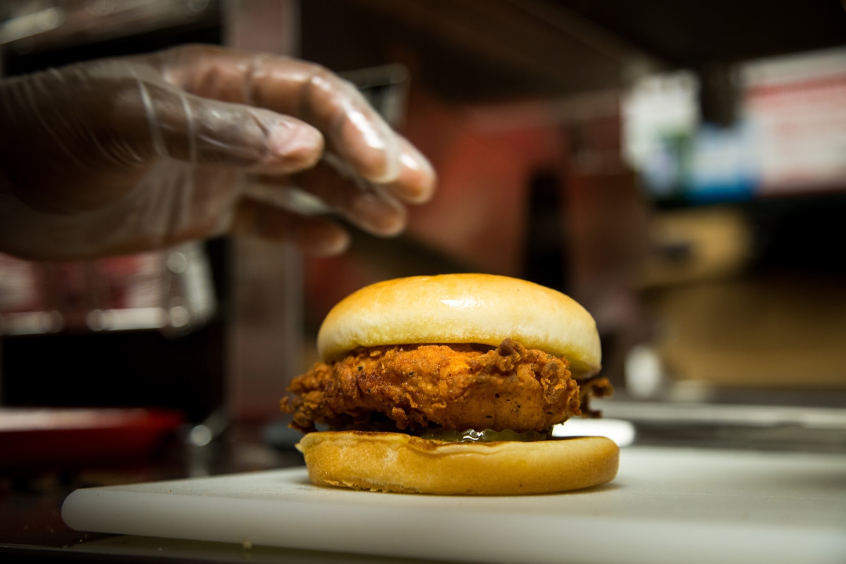 Man Claims He Lost 132 Pounds by Eating At This Famous Fast Food Restaurant Every Day