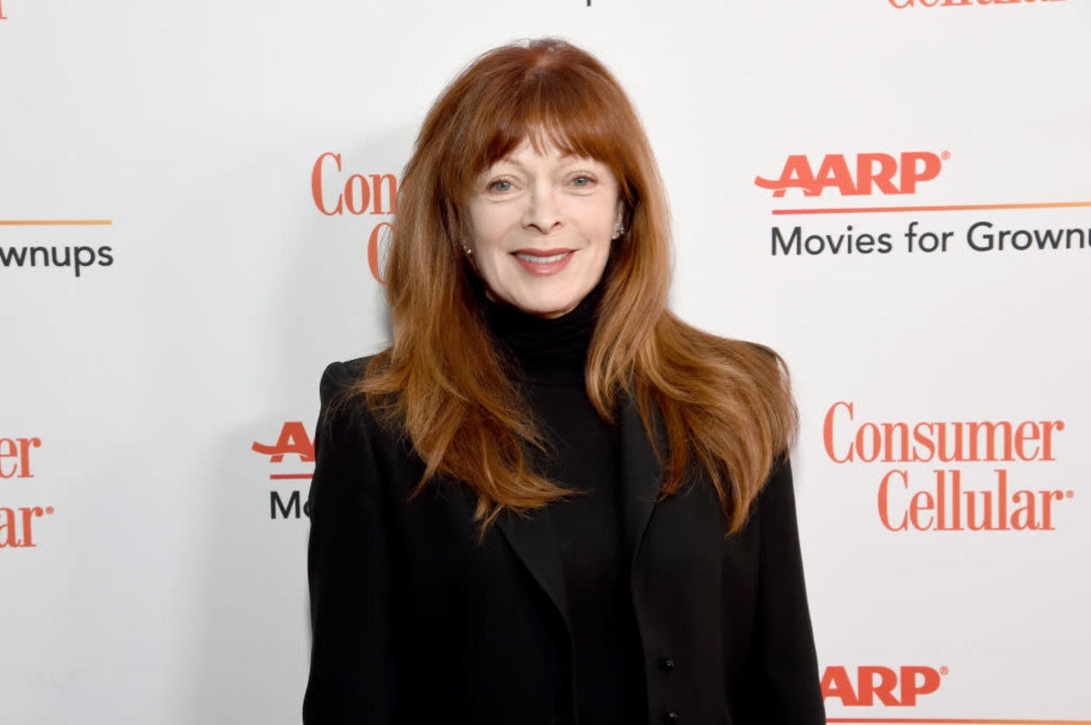 Iconic Actress, 73, Looks Nearly Unrecognizable at Red Carpet Appearance
