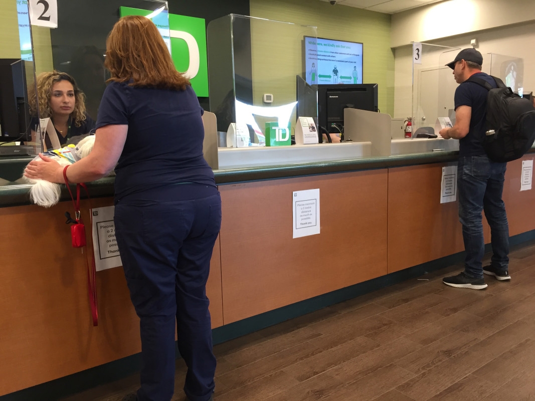 Popular Bank to Close Nearly 40 Branches Soon