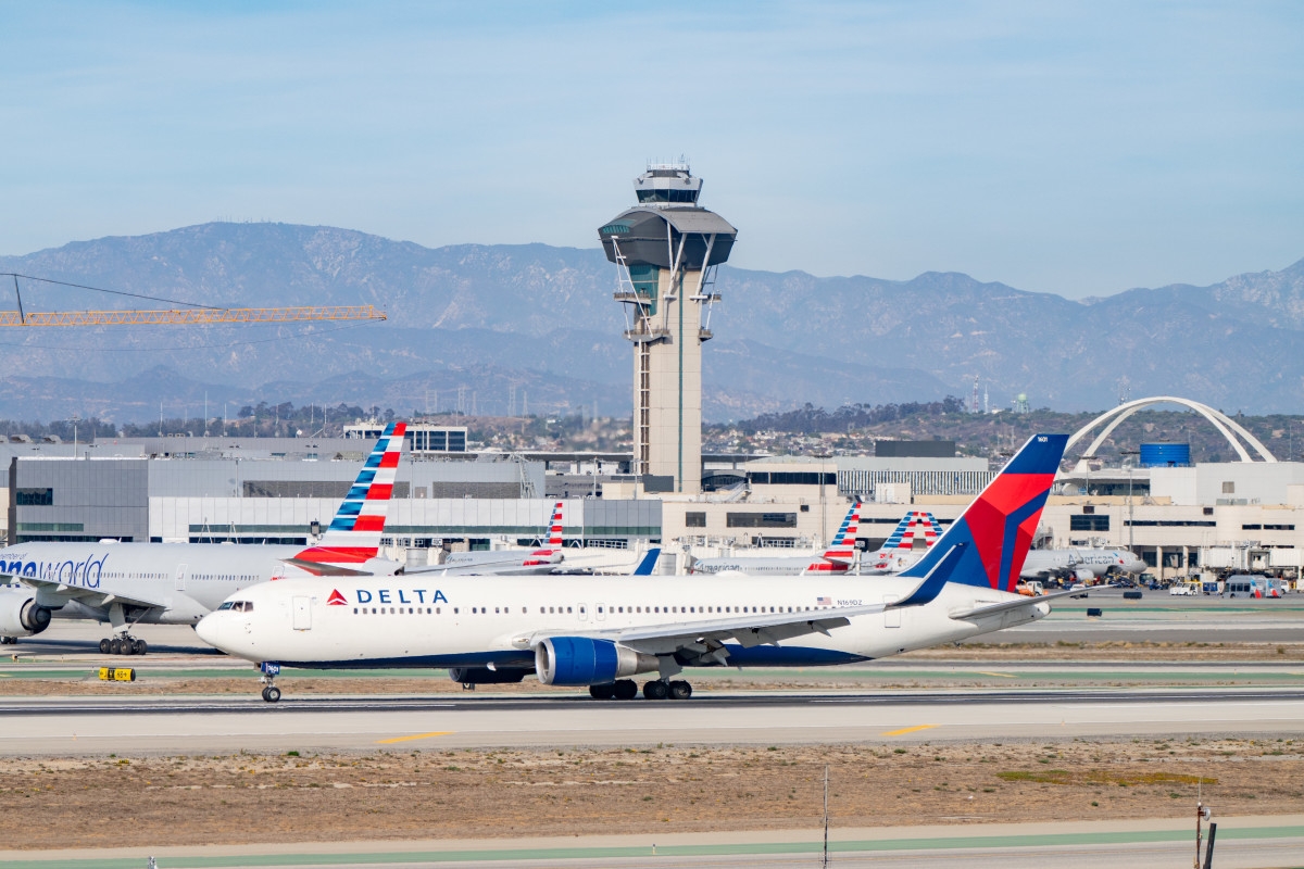 Delta's New Baggage Policy Will Change How Early You Need to Arrive at the Airport