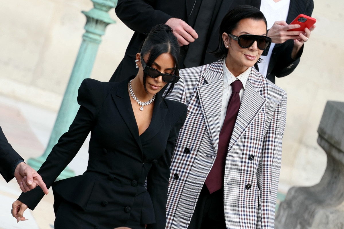 Kim Kardashian Turns Heads With Bizarre Courthouse Behavior