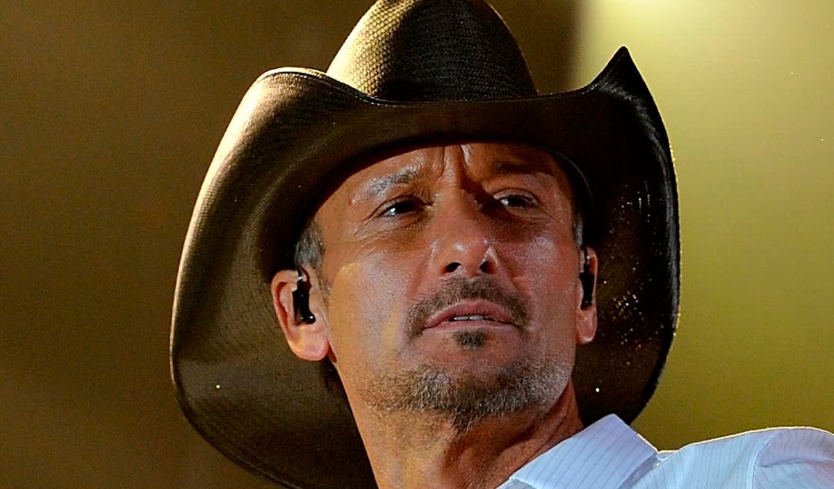 Tim McGraw Makes Bold Promise to Fans at First Show Since Major Health Scare