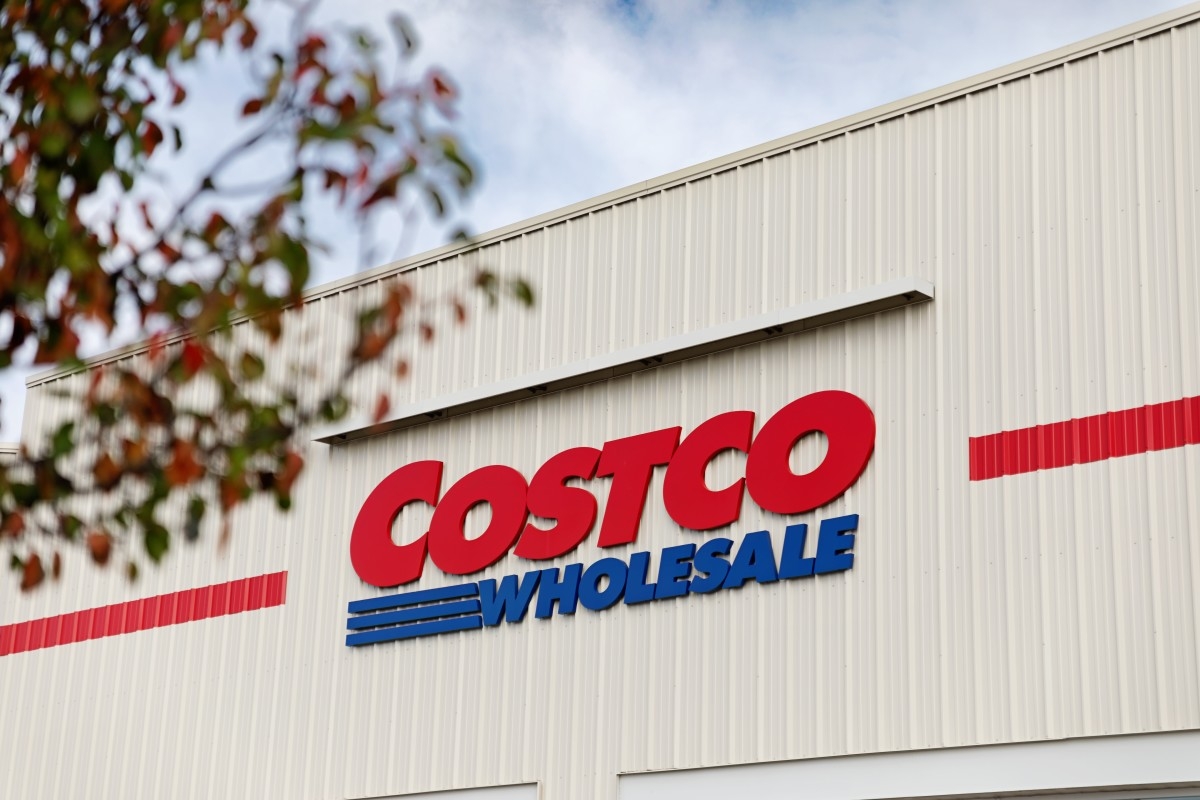 Costco's New Roman-Style Pizza Has Fans Calling it the 'Best One Yet'
