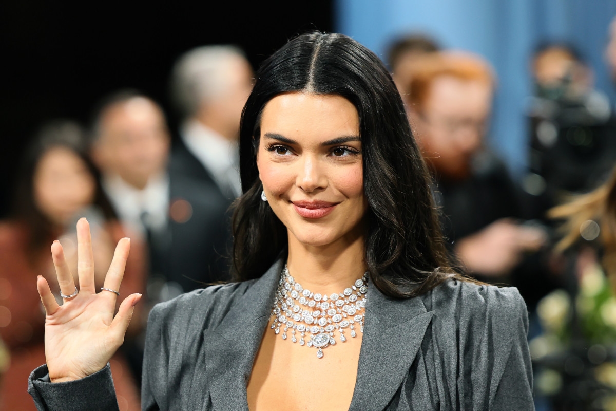 Kendall Jenner's Venice Getaway Post Draws Sweet Message from Kris Jenner