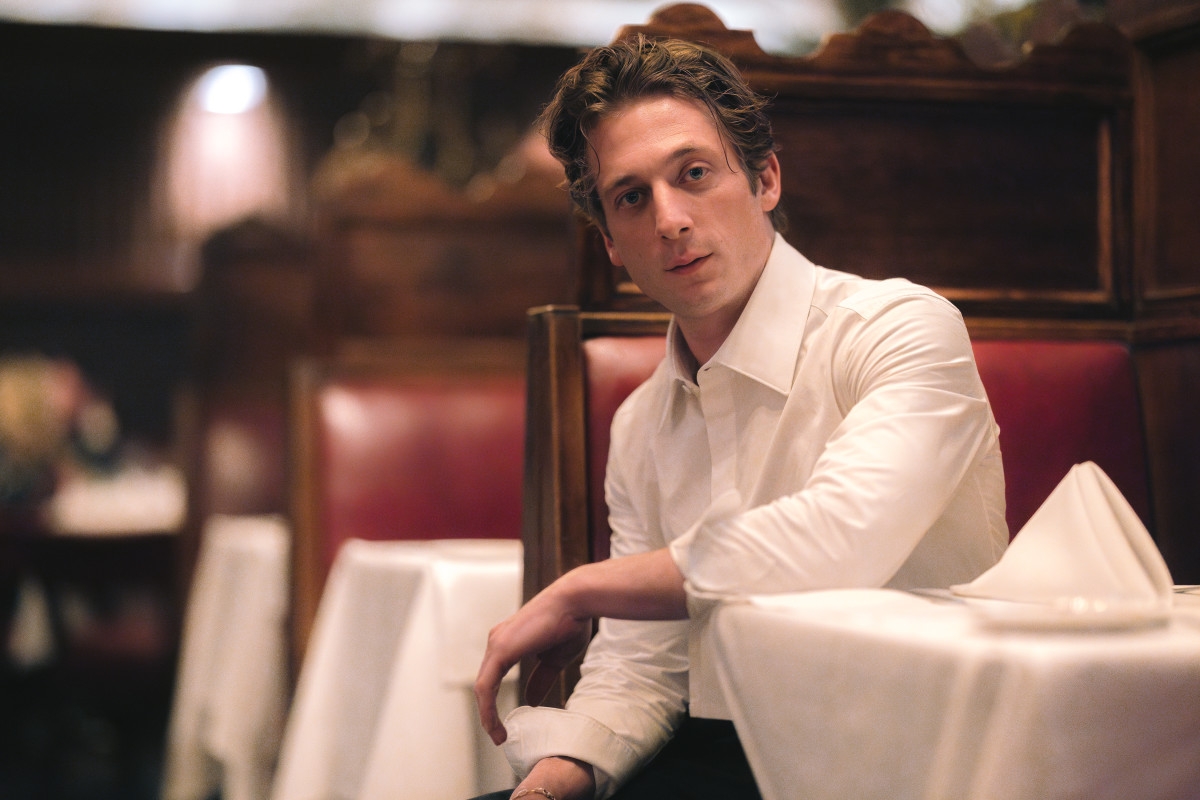 Is That Really Jeremy Allen White Singing as Springsteen?