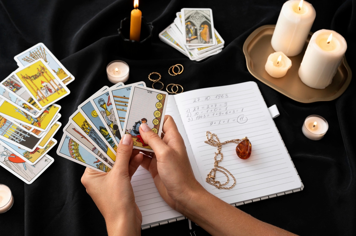 Your Birth Date's Tarot Card and What It Means