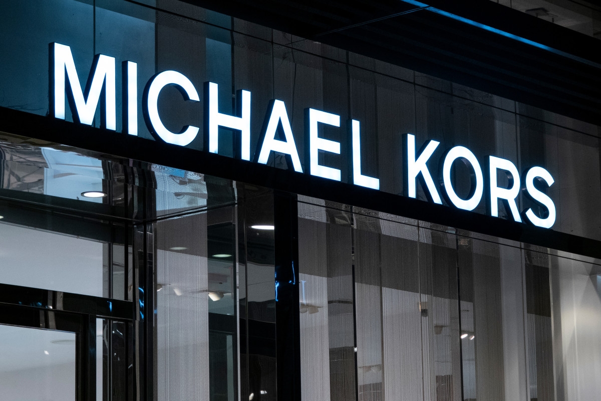 Michael Kors Outlet Is Selling a 'Stunning' $558 Shoulder Bag for Only $89, and Shoppers Say It 'Goes With Everything'