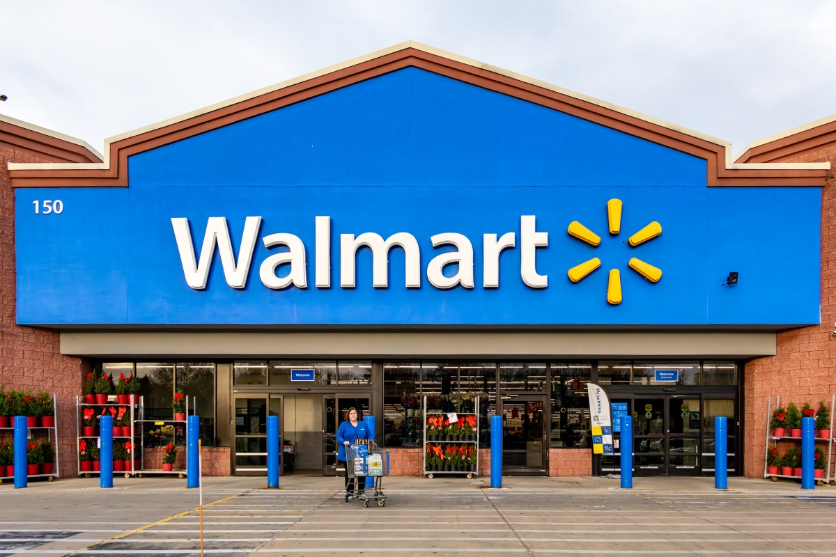 Walmart Is Selling a 'Stunning' $700 Laptop for just $259, and Reviewers Say It's 'Perfect For Work' and 'Casual Use'