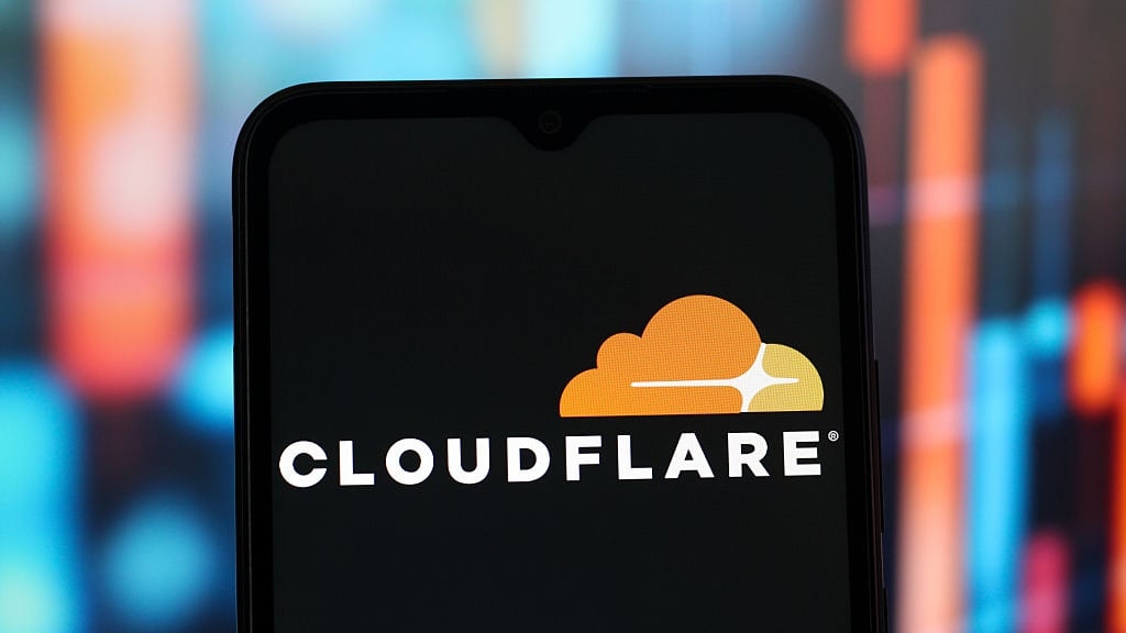 Cloudflare: World Record 7.3Tbps DDoS Attack Hits Mystery Target