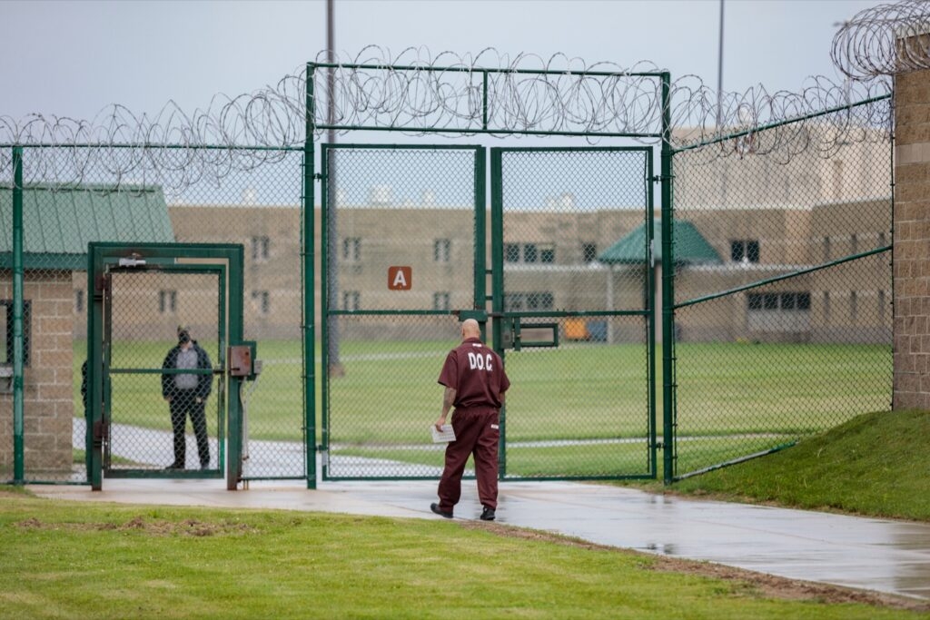 Shapiro's prison closure plan draws mixed reactions