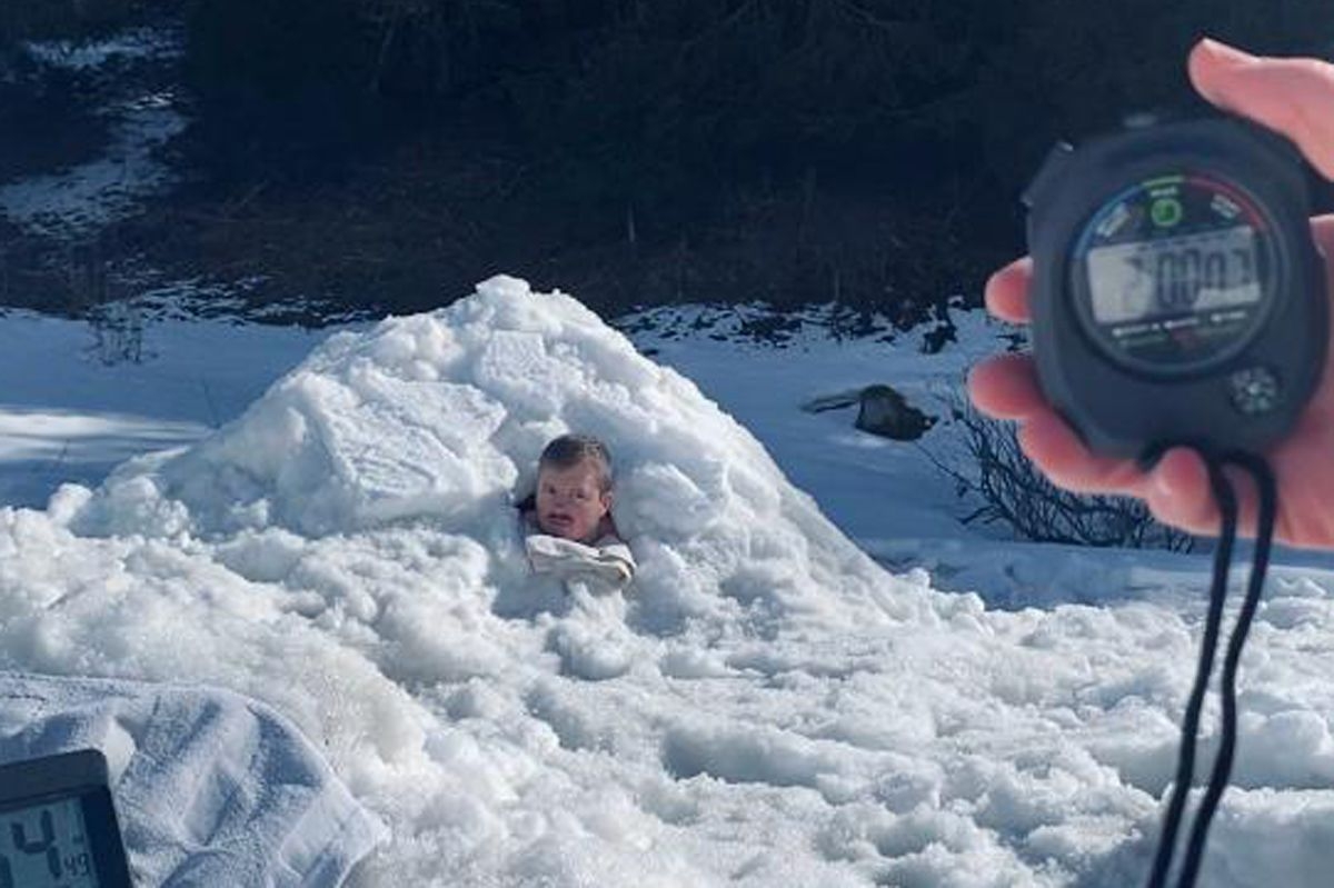Man Buries Himself in Snow for Over 2 Hours to Break World Record: 'the Heavy Snow Pressed Me Down'