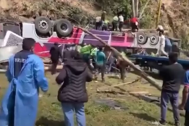 At Least 18 Dead and 48 Injured After Double-Decker Bus Crashes Over Slope, Splits in Half: Shocking Footage