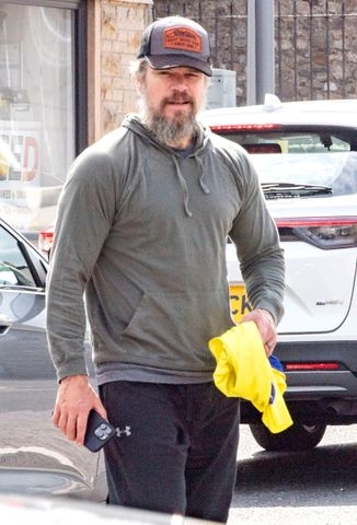 Matt Damon Flaunts His Full Beard in Scotland, Plus Kendall and Kylie Jenner, Keira Knightley and More