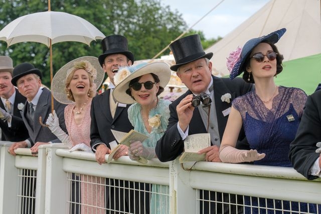 Maggie Smith Looms Large in Touching 'Downton Abbey: The Grand Finale 'Teaser Trailer: Watch