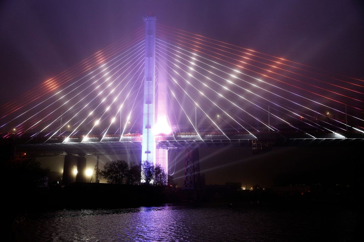 Cuomo's bridge lights hit the auction block