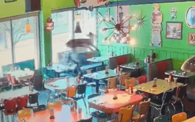 Watch: Deer crashes into Friendly Toast in Portsmouth, smashes window