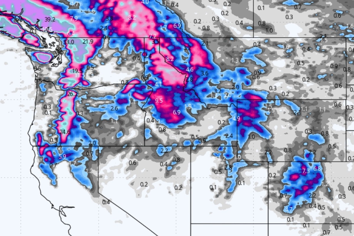 4 Feet of Snow Forecasted, West Scores Before Temps Rise Next Week