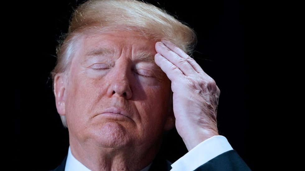 Trump falls asleep on the job...again and the internet is ruthlessly mocking him