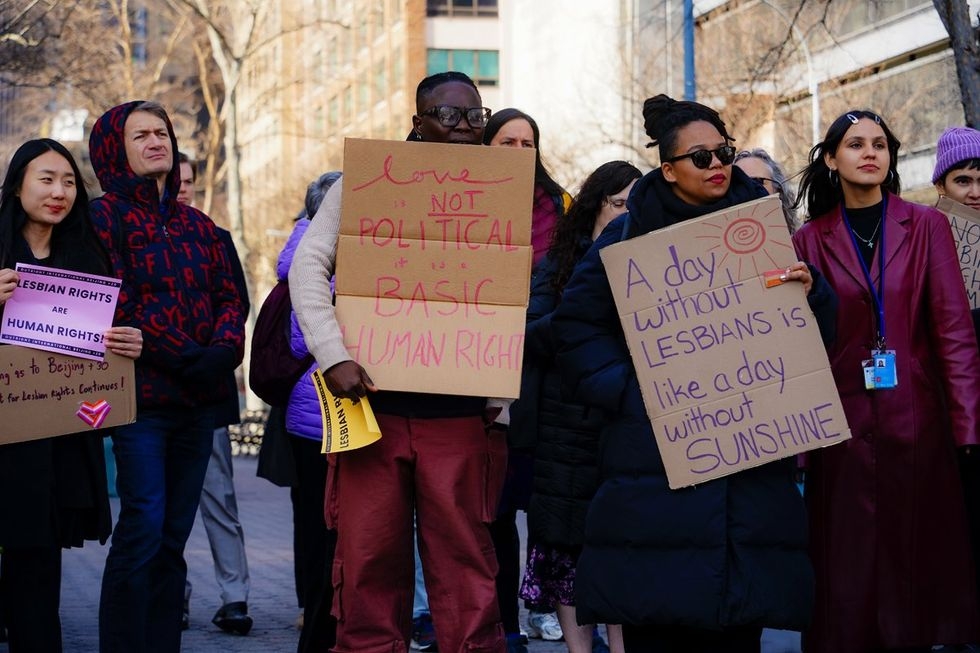 25 resistance pics from Lesbians Unite protest in NYC that the mainstream news won't show you