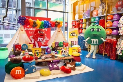 MARS Launches the M&M'S® Fun Club, Giving Fans A First Ever Chance To Sleepover in the M&M'S Times Square Store