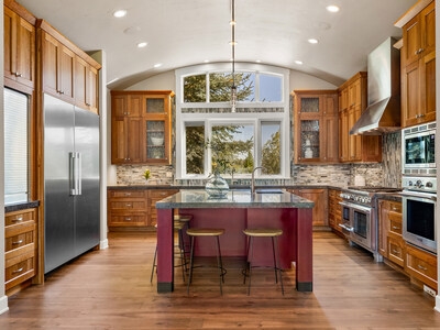 June 20 Luxury Auction® Scheduled for Luxe Estate & Ranch in Bend, OR with Cascade Mtn Views