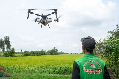 Vietnam's Young Farmers Fly High with XAG Agricultural Drones