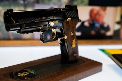 SIG SAUER Experience Center Museum: Medal of Honor Recipient - Captain Larry L. Taylor Tribute