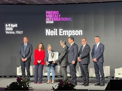 Neil Empson Posthumously Receives the 'Vinitaly International Award' at the 57th Edition of Vinitaly