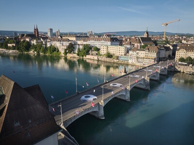 The Mittlere Brücke as a playground for football and art