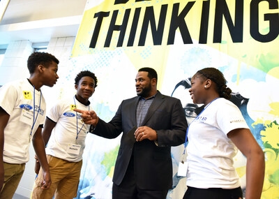 Vocelli Pizza Partners with The Jerome Bettis "Bus Stops Here" Foundation to Launch "Pizza with Purpose"