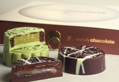 Gift Singapore's Original Chocolate Truffle Mooncakes & Chocolate Brownie Mooncakes. Invented in Singapore, recognised everywhere