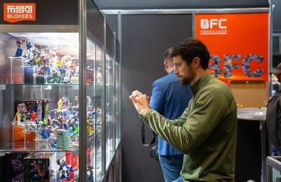 Blokees exhibits at the 2025 Toy Fair New York: World Premieres of New IPs Products on Minions