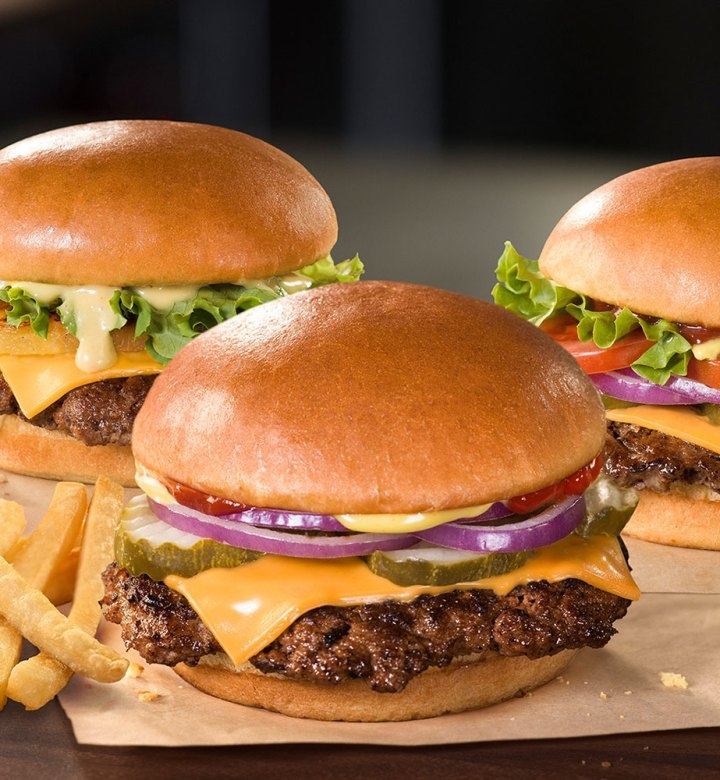 This Fast Food Chain Makes the Best Burgers (and You're Sleeping on Them)